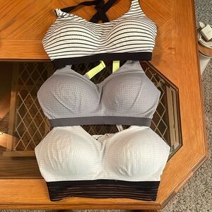 VS sports bra bundle